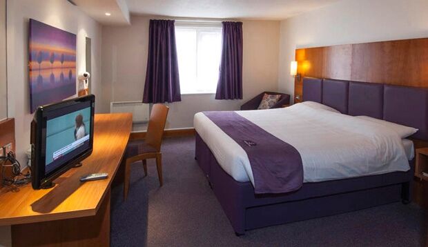 Premier Inn Tonbridge Exterior photo